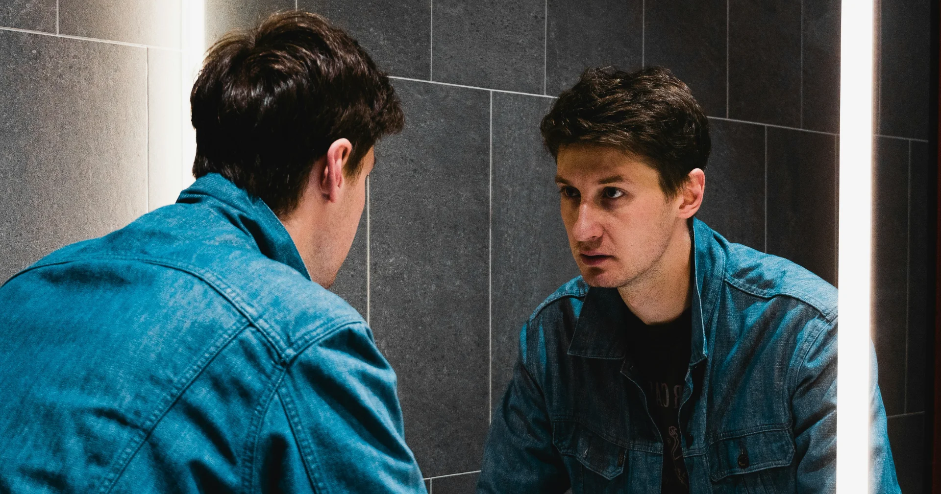 Why Do We Compare Ourselves to Others? The Psychology Behind Comparison